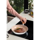 Ver imagem 3 de Frigideira Tramontina Romagna Aço Inox Cerâmico Marfim 25 Cm 1,95 L