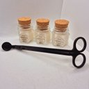 Ver imagem 3 de Tesoura Cortar Pavio de Vela e Kit 3 Velas 30gr Aromáticas:prata