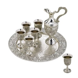 Jogo para Vinho em Metal com 8 Pecas Decorativo