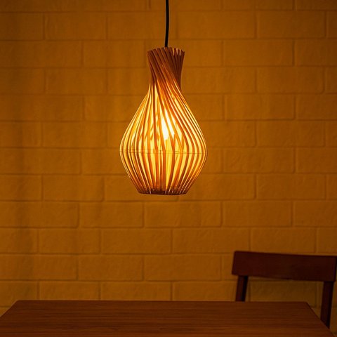 Luminária de Tala de Bambu Vazado Artesanal Redonda