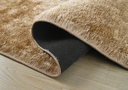 Ver imagem 2 de Tapete Esplendor Antiderrapante 100% Poliéster 100x140cm Jolitex - Esplendor Bege