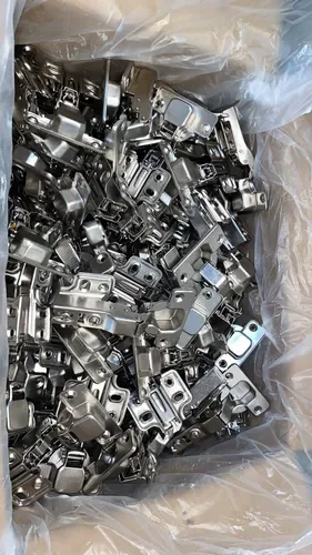 Dobradiça Bigfer Com Amortecimento Baixa (Reta) Calço Slide On (Removível) (Caixa C/200) - 8