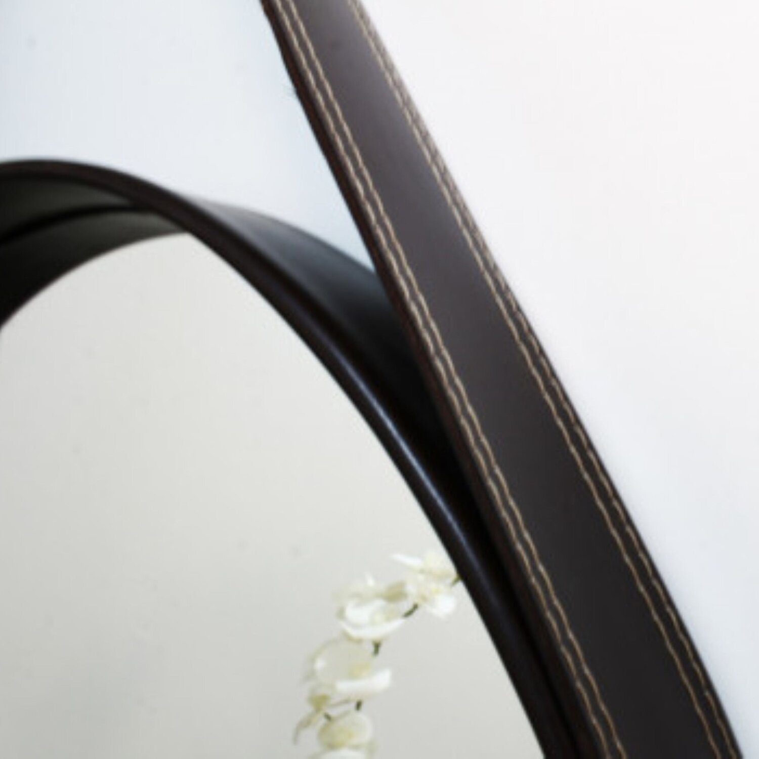 Espelho Redondo Decorativo com Moldura Alça de Couro 60cm - 7
