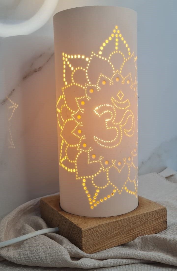 Luminária de Mesa Abajur em Pvc e Madeira - 2