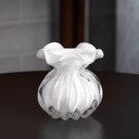 Ver imagem 2 de Vaso Italy em Vidro Branco Leitoso 10x11cm – Wolff