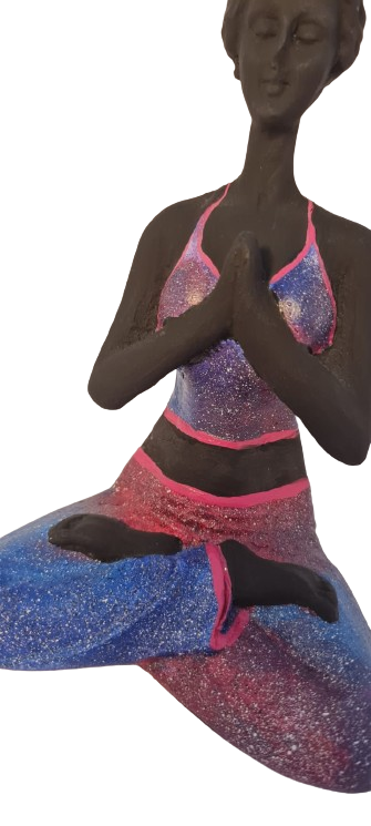 Bailarina Yoga Yogui Pernas Cruzadas Orando Degradê Azul Roxo e Rosa - Peça em Gesso - 3