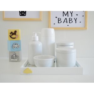 Kit Higiene Bandeja Mdf Espelhada Porcelana Bebê Térmica 250ml Nuvem Rosa.