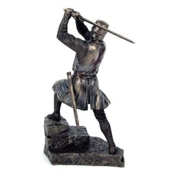 Cavaleiro Medieval Templario com Espada Veronese 77519 Bronzeada - 5
