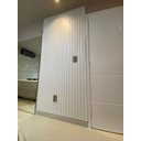 Ver imagem 5 de Painel Ripado Versátil 270x110cm Larg. (2,97m²) Polietileno Branco Tx - Talatto Painéis.