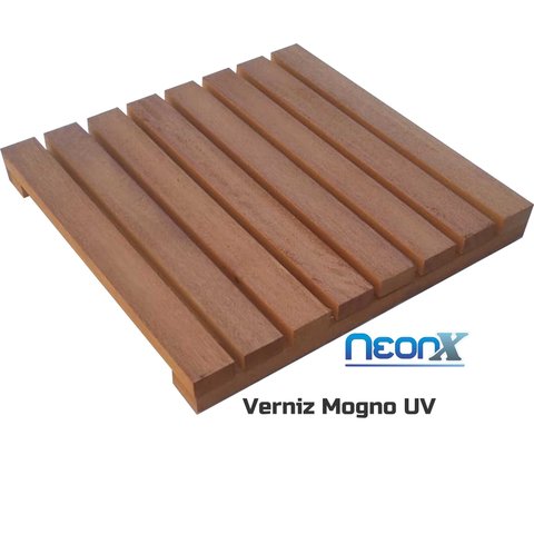 Deck de Madeira Modular 40x40 Cm Neonx com Pintura Neonx:verniz Mogno Uv
