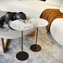 Ver imagem 5 de Kit 2 Mesas Laterais Norina - Média / Alta, Tampo Redondo Imerso e Base Aço Corten. Cinza 100% MDF