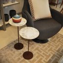 Ver imagem 1 de Kit 2 Mesas Laterais Norina - Média / Alta, Tampo Redondo Imerso e Base Aço Corten. Cinza 100% MDF