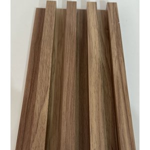 Painel Ripado de Composto Plástico e Madeira Wpc 160242900 Cor P25 Carvalho Claro