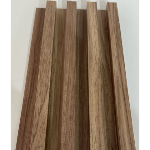 Painel Ripado de Composto Plástico e Madeira Wpc 160242900 Cor P25 Carvalho Claro