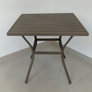 Mesa Arpoador - Alumínio Fendi - Tampo Ripado Quadrado 80cm MÓVEIS E LAZER COM FURO