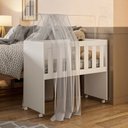 Ver imagem 2 de Quarto de Bebê Mini Berço com Colchão, Cômoda 1 Porta 4 Gavetas e Roupeiro Flocos 3 Portas 2 Gavetas Branco