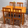 Conjunto Mesa 120x80 e 4 Cadeira Colonial com Estofado Mel - 4