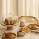 Ver imagem 2 de Conjunto Boleira com Cúpula e Migalheira Porta Pão com Tampa Prato Bolos Doces Bege Bambu ou