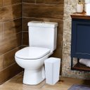 Ver imagem 3 de Assento Vaso Sanitário Slim Almofadado Branco + Lixeira Branca 8l com Tampa Click