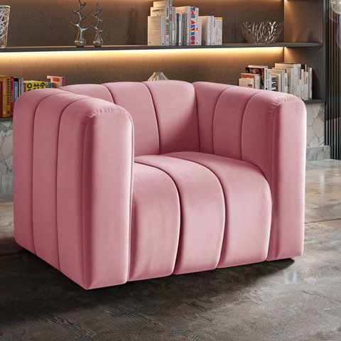 Poltrona Decorativa Retrô Moderna Sala de Estar Mona