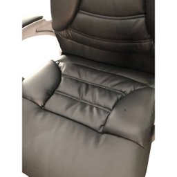 Cadeira Presidente Master Plus Bulk Preta Escritório - 10