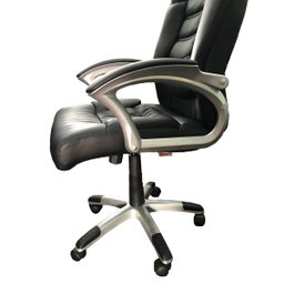 Cadeira Presidente Master Plus Bulk Preta Escritório - 2