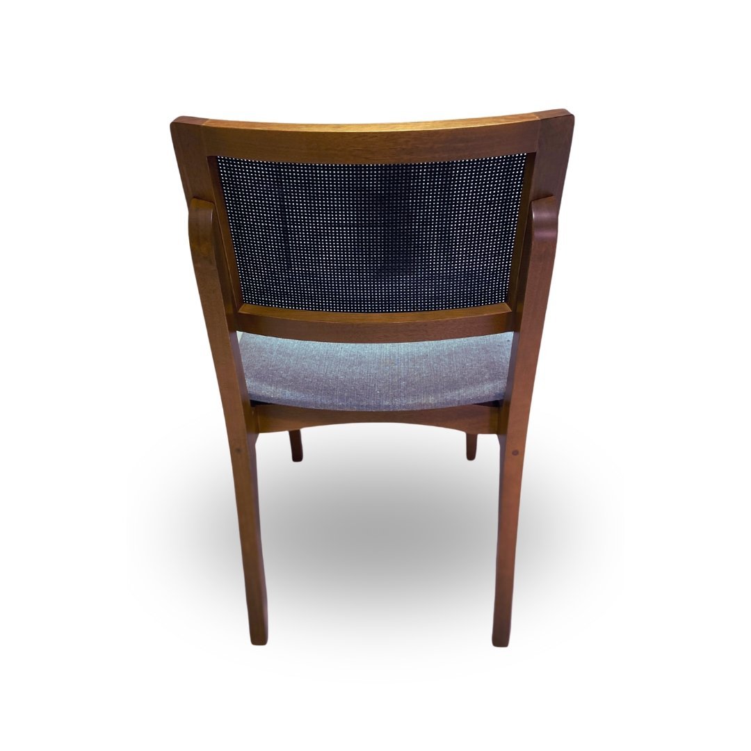 Cadeira Flávia - Assento Estofado Preto e Encosto com Tela Sintética - 2