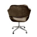 Ver imagem 5 de Poltrona Zara Giratória com Rodinhas Veludo Marrom 260 Bella Decor