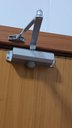Ver imagem 5 de Mola Hidráulica Aérea para Portas e Portões até 60 kg e 92 cm Cinza Coimbra