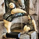 Ver imagem 7 de Escultura Banhista Resina na Plataforma Maiô Mosaico Premium