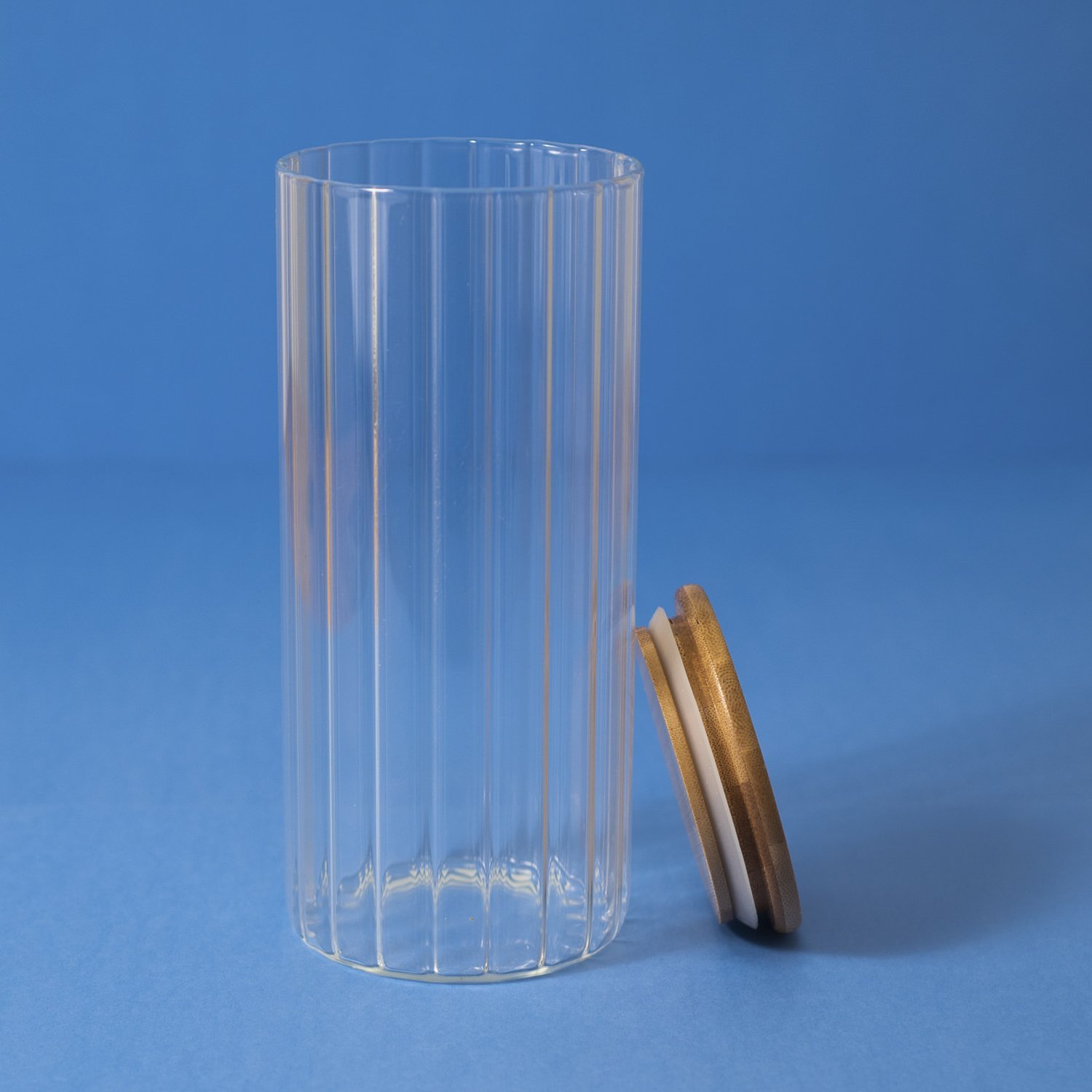 Pote 1100ml de vidro canelado com tampa de bambu de mantimento - Oikos - 3