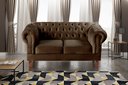 Ver imagem 1 de Sofá 2 Lugares Decoração Sara Recepção Dom Pedro Chesterfield Marrom