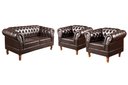 Ver imagem 1 de Conjunto Sofá Chesterfield Lugares 2 Poltronas Dom Pedro Marrom