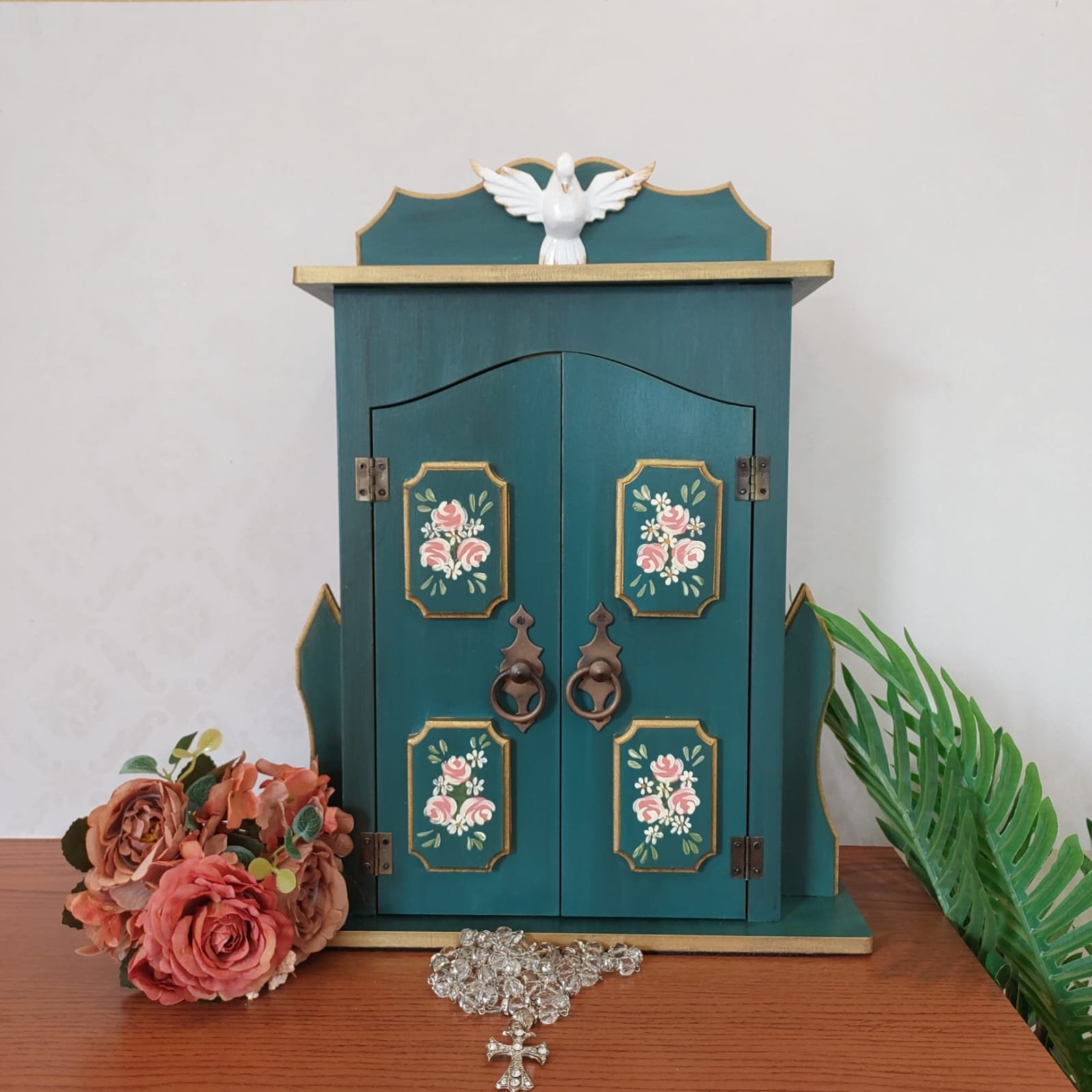 Oratório Capela Com Porta  P/ Imagens De Até 30cm Modelo Ouro Preto Azul Flores **Iluminação** - 3