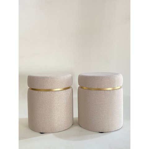 Kit 2 Puff com Cinta Dourada:bege