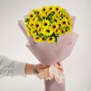Ver imagem 7 de Kit 20 Flores Artificiais Margaridas Amarelas Decoração de Jardineiras, Vasos, Mesas e Varanda 35cm