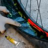Kit Reparo para Pneu de Bike 24 Peças com Cola e Ferramentas - 9