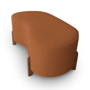 Puff Orgânico Curvo Pé de Madeira Decorativo para Sala Confortável e Reforçado Bouclé
