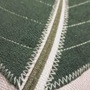 Ver imagem 2 de Capa Almofada Linho Bordada Folha Verde 50x50cm