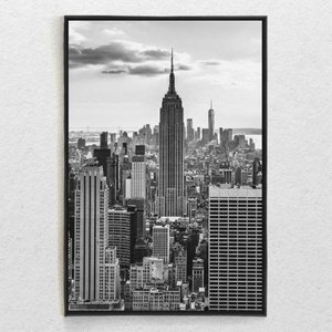 Quadro Decorativo Vertical Estado do Império Com Moldura e Sem Vidro 60x90