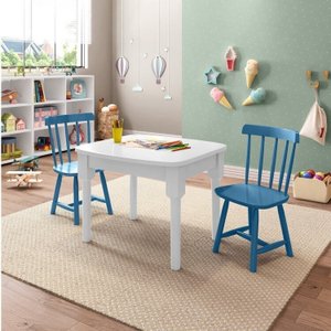 Mesa Infantil com 2 Cadeiras Mariah Madeira Maciça e Laca Casatema