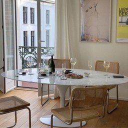 Mesa de Jantar Saarinen Oval 244x137 Cm Mármore Carrara Base Branca - 4