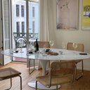 Ver imagem 4 de Mesa de Jantar Saarinen Oval 244x137 Cm Mármore Carrara Base Branca
