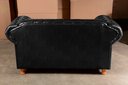 Ver imagem 5 de Sofá Chesterfield Luís Xv 2 Lugares C/ Almofadas Soltas - Couríssimo Preto