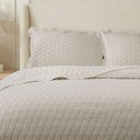 Ver imagem 2 de Kit Cobre Leito Chanel Casal Micropercal 300 Fios Colcha 3 Peças Dupla Face Matelassê Relevo Fendi
