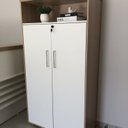 Ver mais imagens de Kit 2 Peças com Mesa para Escritório Presidente em Tamburato e Armário Multiuso Alto