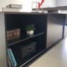 Kit 2 Peças com Mesa para Escritório Diretor em L em Tamburato e Armário Multiuso Baixo - 15