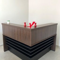 Conjunto Recepção Balcão de Atendimento e Balcão Tamburato com 3 Gavetas - 13