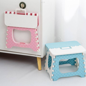 Banqueta Dobrável Infantil Prática Resistente Suporta 30kg