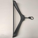 Ver imagem 2 de 50 Cabides Antifurto 42cm Social Roupas Plástico Preto Adulto Hotel Reforçados